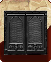 107 - Каминная дверца застекленная,декор.рама размеры 550х480 мм, вес 28,0 кг 